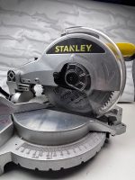 !! OCASION !! Sierra Ingletadora Stsm1525 Stanley 1500watts (COD 4 ) - Imagen 3